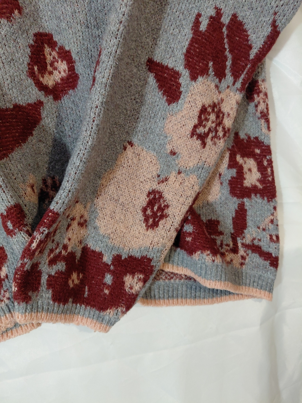 Knox Rose Gray Crewneck Sweater with Pink and Burgundy Floral - Picture 7 of 9